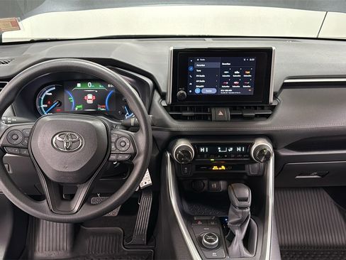 Certified 2025 Toyota RAV4 LE image 9