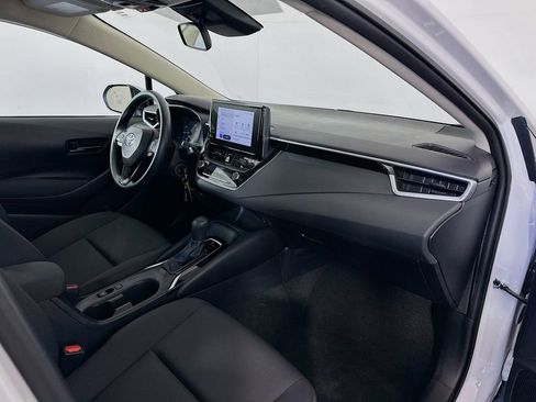 Certified 2024 Toyota Corolla LE image 27