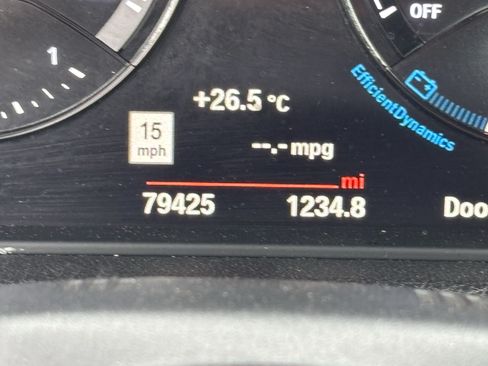 Used 2020 BMW 230i xDrive Convertible AWD/4WD image 21