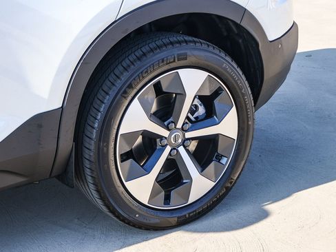 New 2026 Volvo XC40 B5 Plus w/ Protection Package Premier image 10