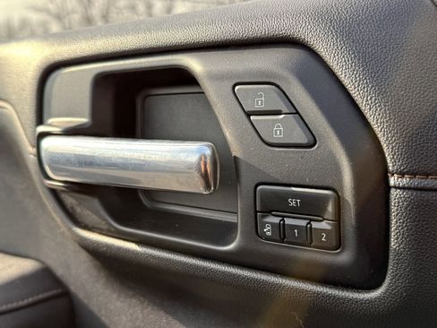 Used 2021 GMC Sierra 1500 AT4 w/ AT4 Premium Package image 17