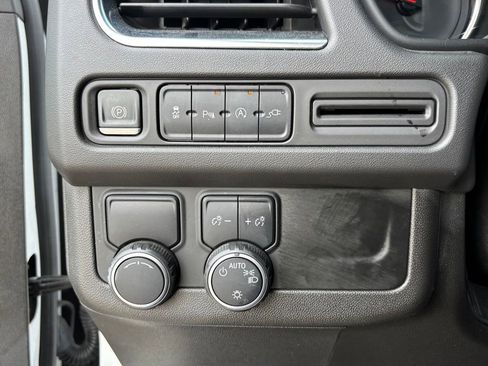 Used 2021 Chevrolet Tahoe LS RWD image 26