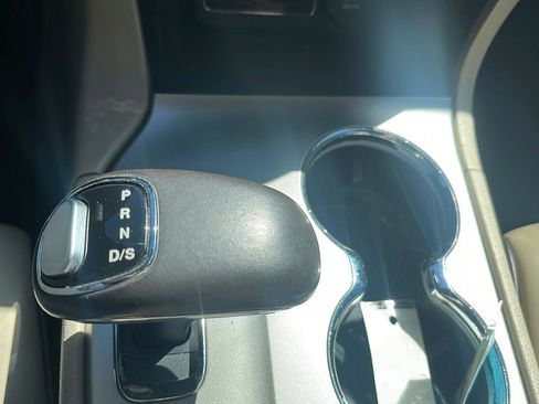 Used 2014 Jeep Grand Cherokee Overland w/ Advanced Technology Group AWD/4WD image 14