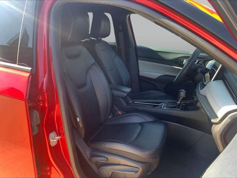 Used 2025 Jeep Compass Limited AWD/4WD image 9