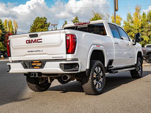 Used 2024 GMC Sierra 2500 Denali image 4