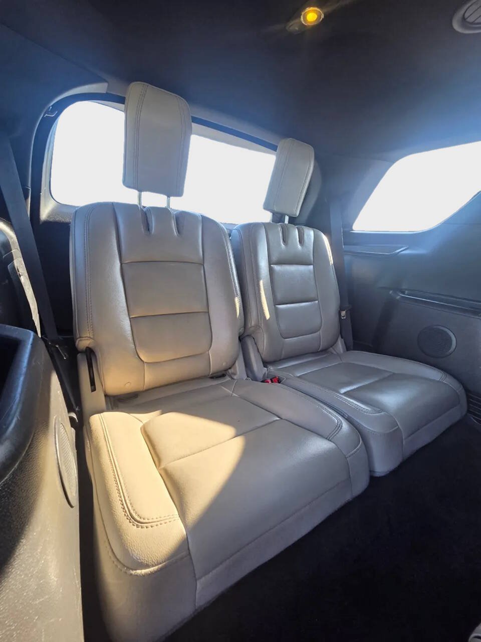 Used 2014 Ford Explorer XLT w/ Equipment Group 202A FWD image 15