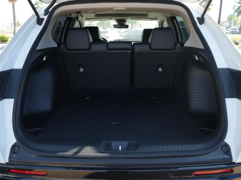 Certified 2023 Honda HR-V EX-L image 8