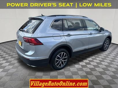 Used 2020 Volkswagen Tiguan SE w/ Panoramic Sunroof Package