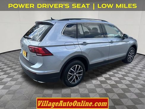 Used 2020 Volkswagen Tiguan SE w/ Panoramic Sunroof Package AWD/4WD image 4