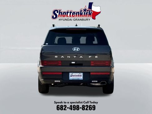 Used 2026 Hyundai Santa Fe SEL FWD image 7