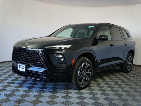 New 2026 Buick Enclave Sport Touring w/ Super Cruise Package image 7