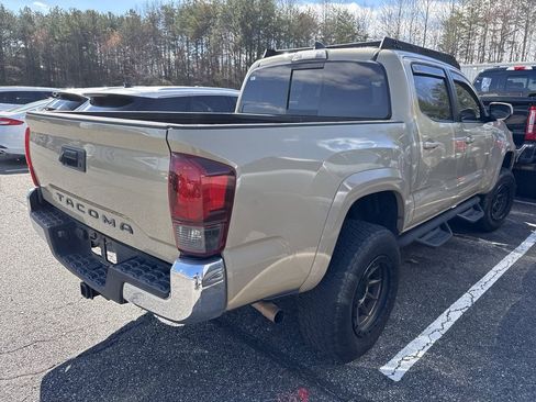 Used 2018 Toyota Tacoma SR5 image 15