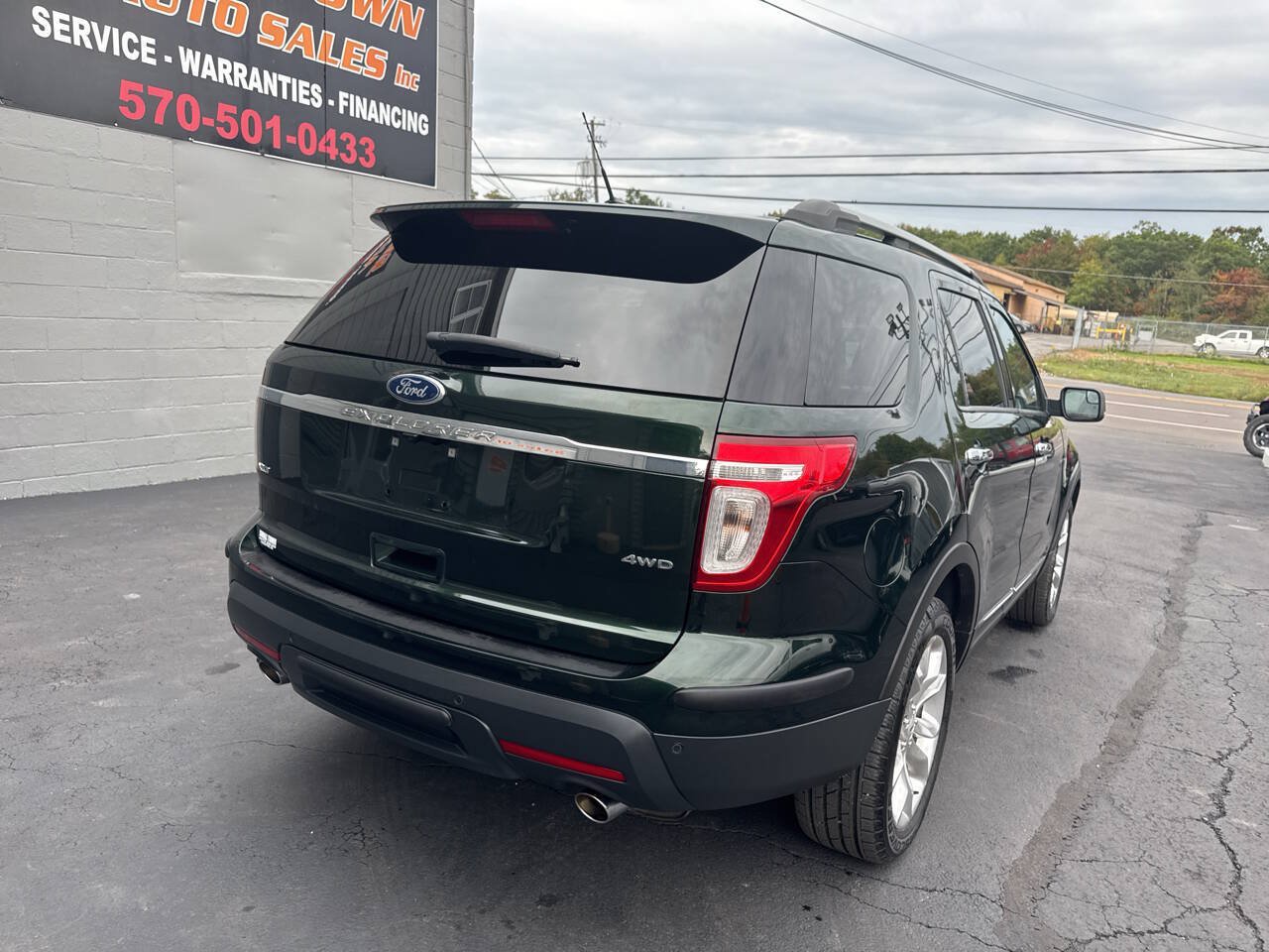 Used 2013 Ford Explorer XLT AWD/4WD image 8