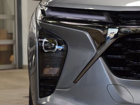 New 2026 Chevrolet Trax RS w/ Sunroof Package image 12