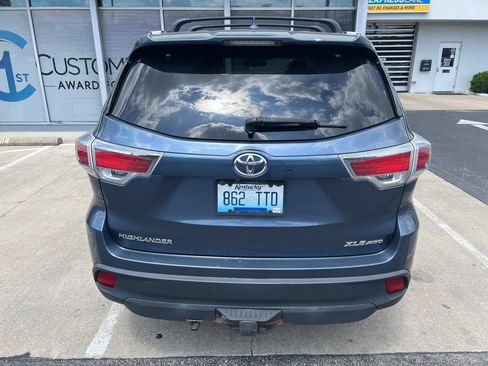 Used 2015 Toyota Highlander XLE AWD/4WD image 6