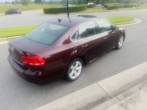Used 2012 Volkswagen Passat 2.5 SE FWD image 5