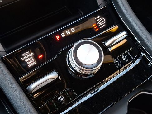 New 2025 Jeep Grand Cherokee Overland w/ Trailer Tow Package image 11