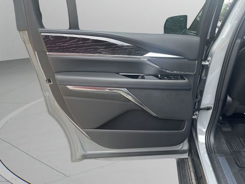 New 2026 Cadillac Escalade IQ Luxury 1 w/ LPO, Floor Liner Package image 17