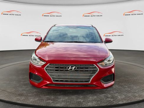 Used 2019 Hyundai Accent SE w/ Cargo Package FWD image 3