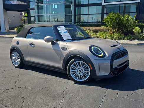 Used 2023 MINI Cooper S w/ Signature Upholstery Package image 25