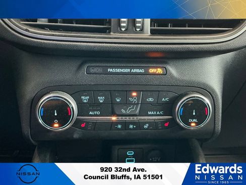 Used 2023 Ford Escape Active AWD/4WD image 25
