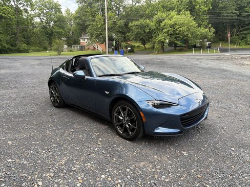 Used 2019 MAZDA MX-5 Miata RF Grand Touring RWD image 3