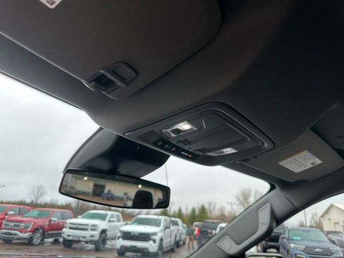 Used 2023 Chevrolet Silverado 1500 LT image 18