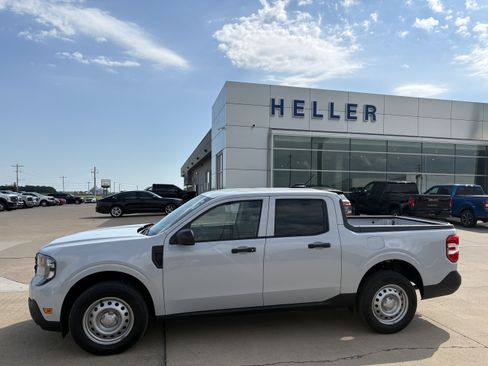 Used 2025 Ford Maverick XL w/ Equipment Group 102A AWD/4WD image 3