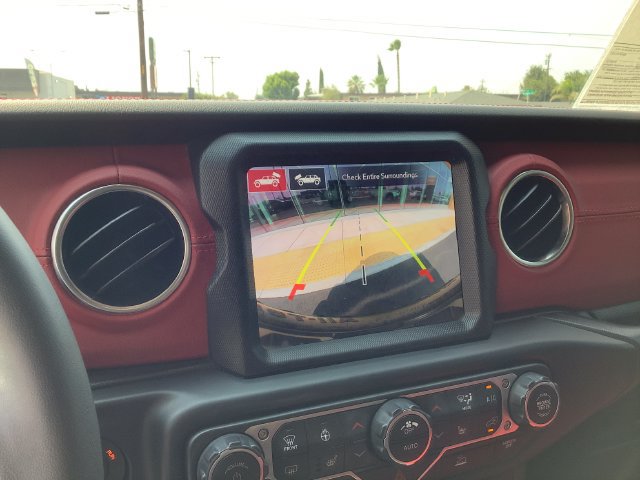 Used 2023 Jeep Wrangler Unlimited Rubicon 4xe AWD/4WD image 19