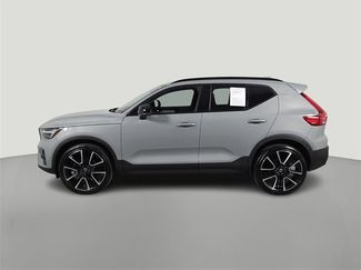 Used 2024 Volvo XC40 B5 Ultimate w/ Protection Package Premier video 2