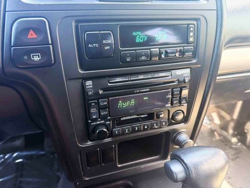 Used 2003 Nissan Pathfinder SE w/ SE Popular Pkg image 24