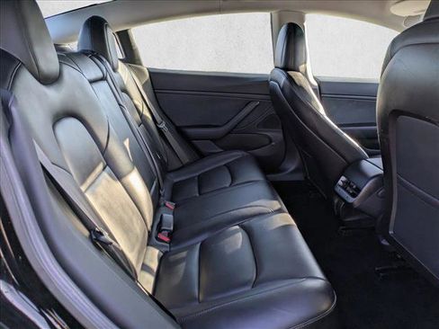 Used 2019 Tesla Model 3 Long Range image 19