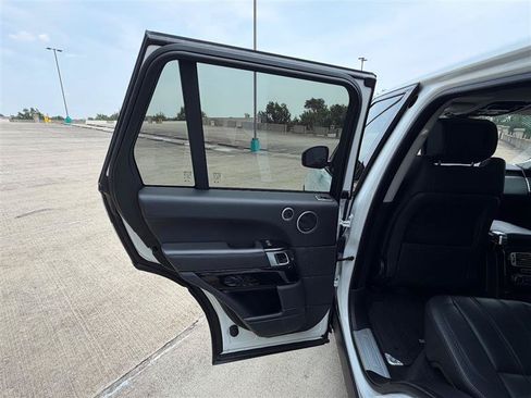 Used 2017 Land Rover Range Rover HSE AWD/4WD image 36