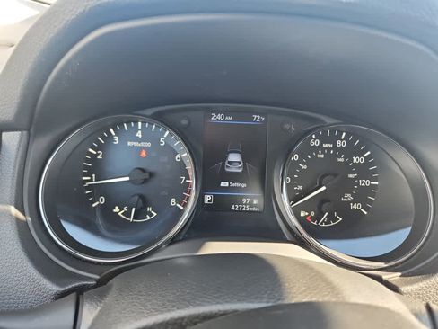 Used 2020 Nissan Rogue Sport SV image 35