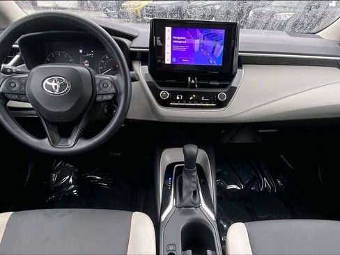 Used 2024 Toyota Corolla LE image 15