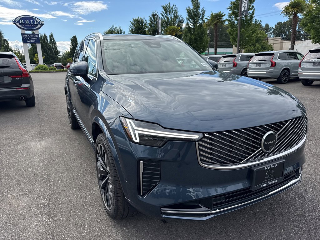 New 2026 Volvo XC90 T8 Plus w/ Protection Package AWD/4WD image 8