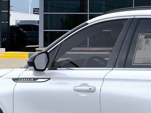 New 2026 Lincoln Corsair Premiere image 20