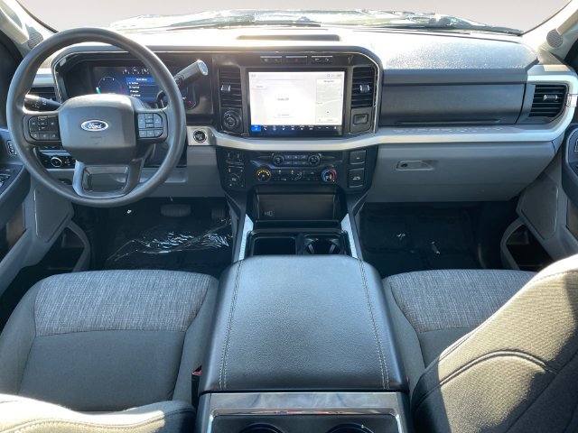 Used 2023 Ford F350 XLT w/ XLT Premium Package AWD/4WD image 13