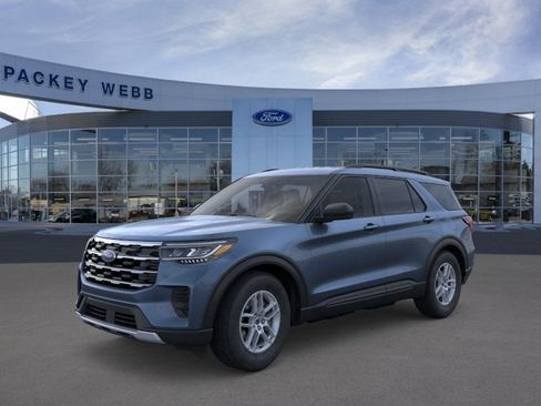 New 2026 Ford Explorer Active AWD/4WD image 2