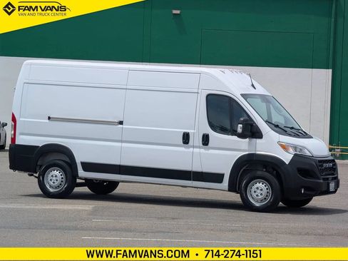 Used 2026 RAM ProMaster 2500 w/ Convenience Group FWD image 1
