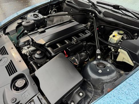 Used 2003 BMW Z4 2.5i image 42
