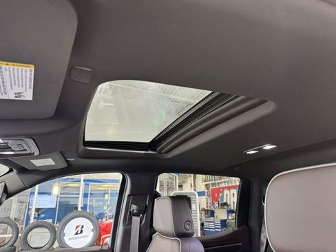 Used 2025 GMC Sierra 1500 Denali w/ Denali Reserve Package image 8