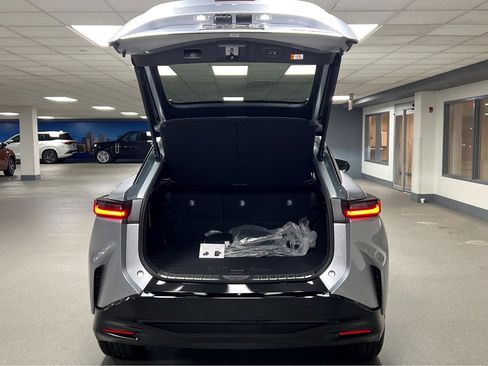 New 2026 Lexus RZ 450e AWD image 29