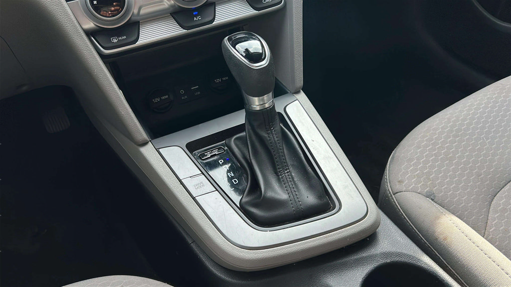 Used 2019 Hyundai Elantra SEL FWD image 9