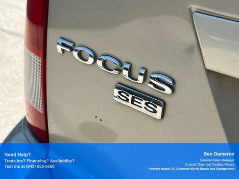 Used 2006 Ford Focus ZXW Wagon FWD image 21