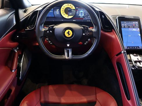 Used 2021 Ferrari Roma RWD image 6