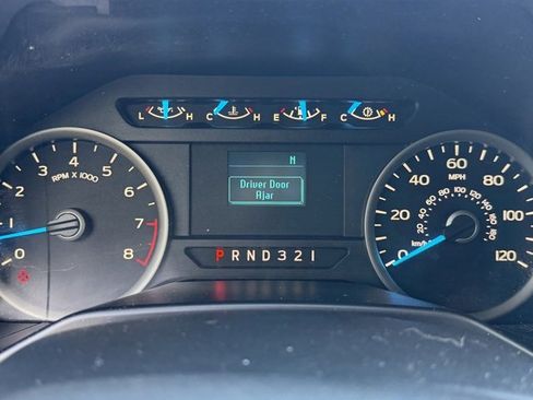 Used 2015 Ford F150 XLT image 15