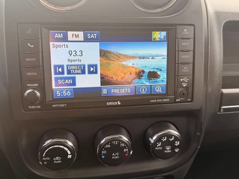 Used 2012 Jeep Patriot Limited w/ Sun/Sound Group image 27