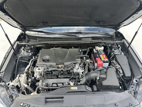 Used 2020 Toyota Camry LE image 33