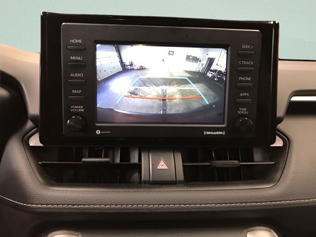 Used 2022 Toyota RAV4 LE AWD/4WD image 18